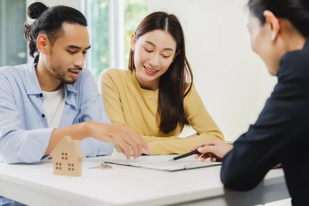millennials buy house