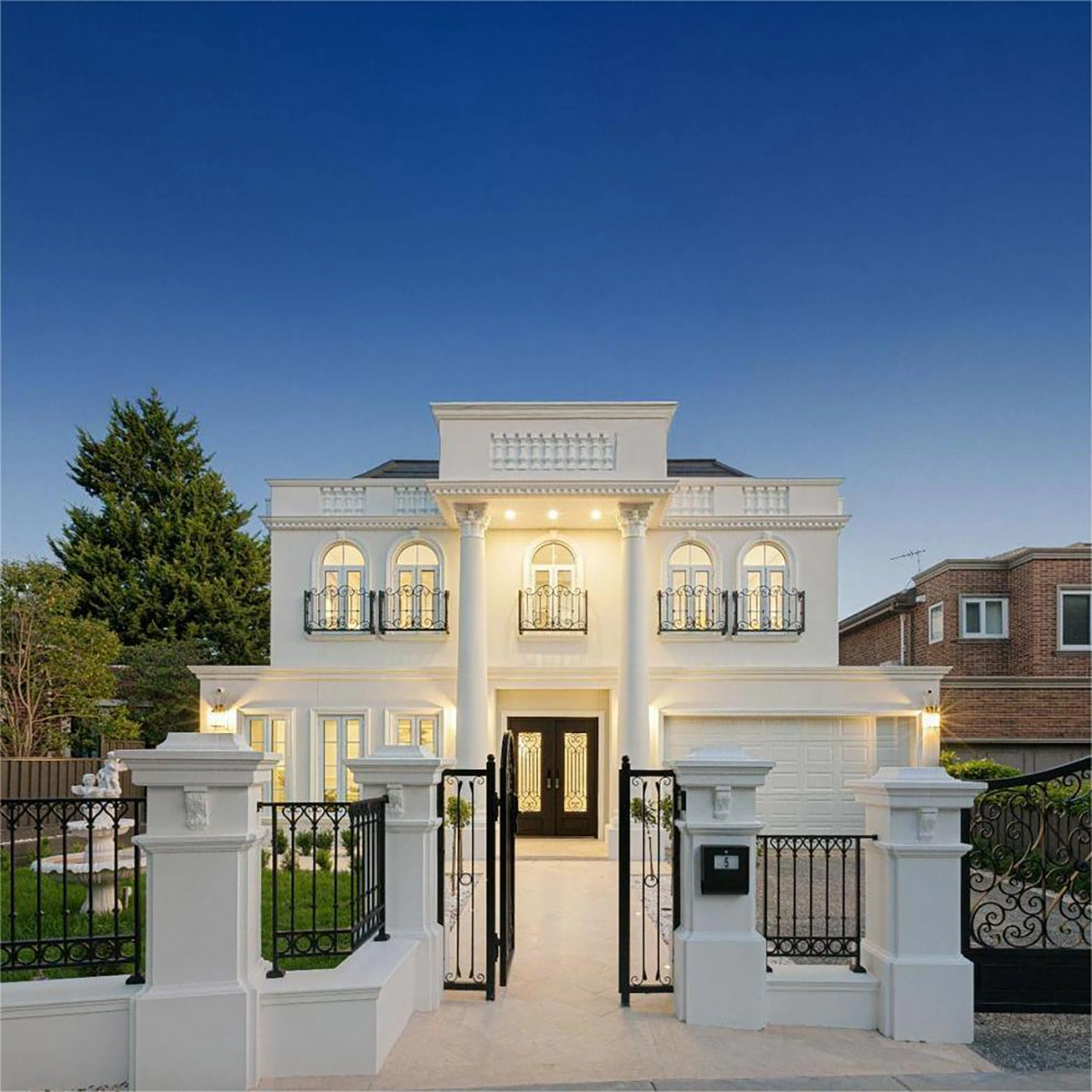 Elegant house at dusk - default view
