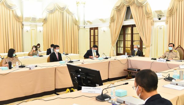 The Thailand Board of Investment (BOI), at a meeting chaired by Prime Minister Gen Prayut Chan-ocha in Bangkok today, approved measures to ease the impact of the coronavirus outbreak on business, and to encourage rapid investment in the manufacturing of medical equipment, presented by Ms Duangjai Asawachintachit, Secretary General of the BOI. The Thailand Board of Investment (BOI), at a meeting chaired by Prime Minister Gen Prayut Chan-ocha in Bangkok today, approved measures to ease the impact of the coronavirus outbreak on business, and to encourage rapid investment in the manufacturing of medical equipment, presented by Ms Duangjai Asawachintachit, Secretary General of the BOI.