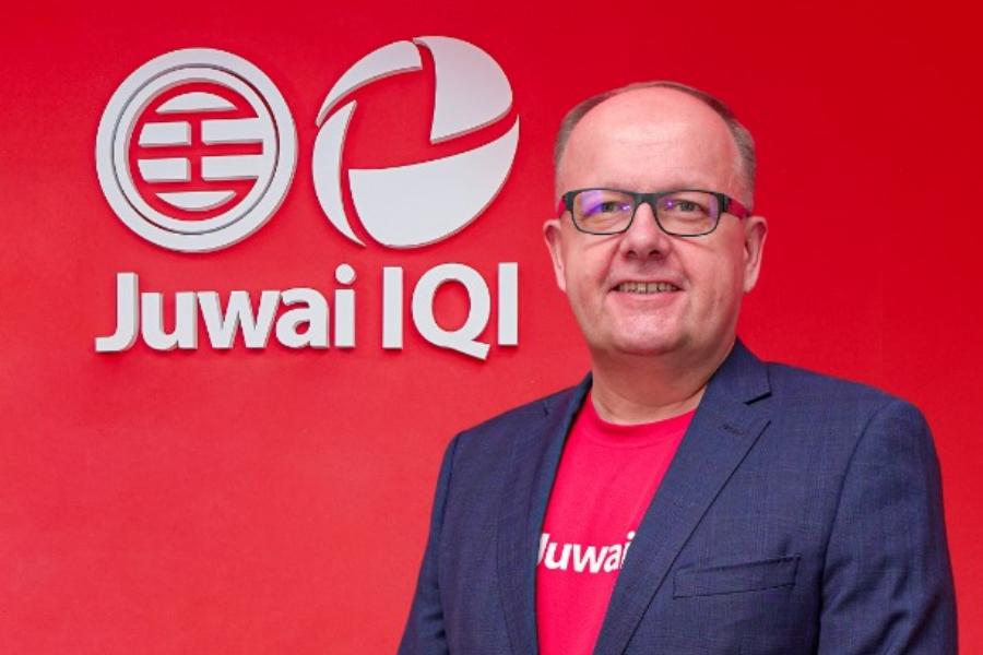 Chinese Investors are piling into Australian property | Australian TV AUSBIZ with Georg Chmiel