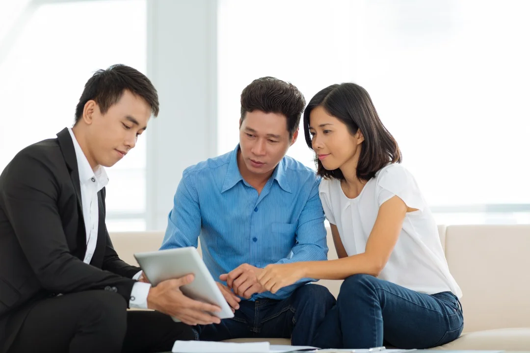 How Much Do Property Agents Really Earn in Malaysia? (The Truth Revealed!)