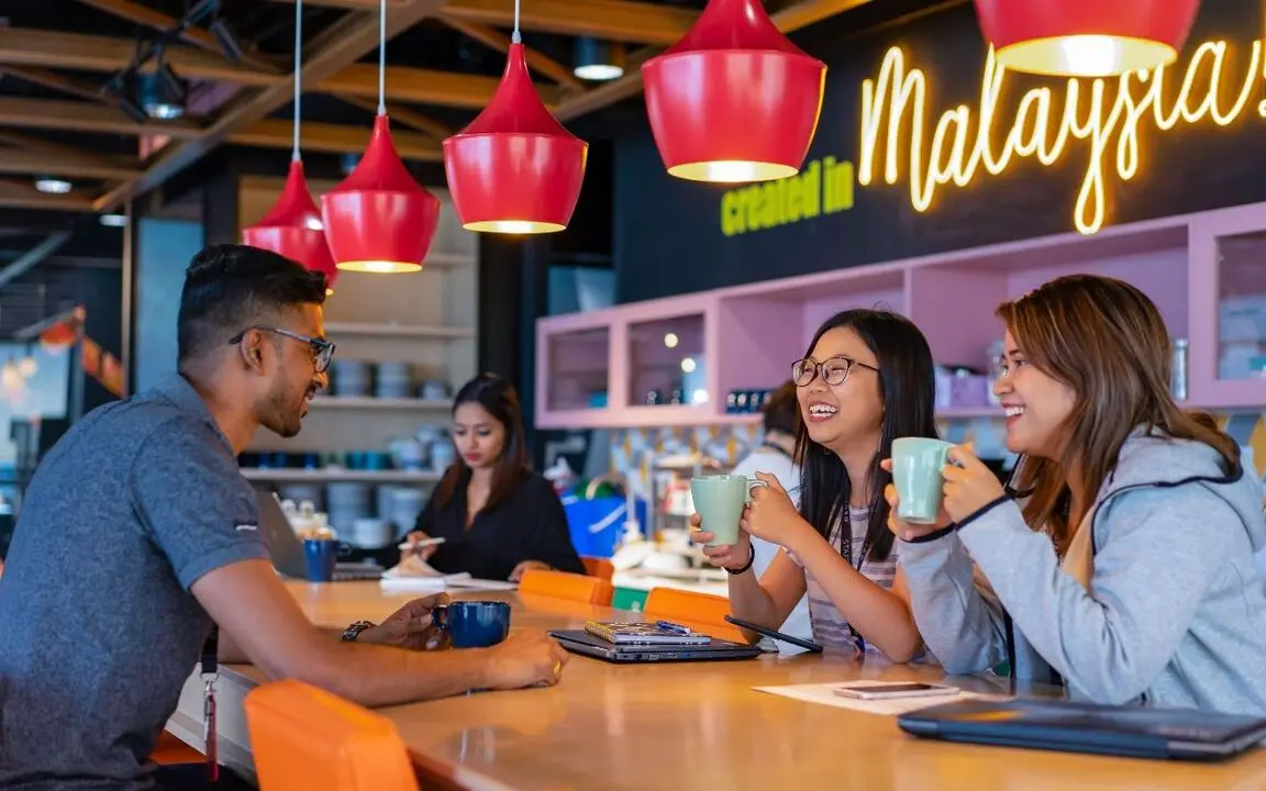 hybrid working in worq