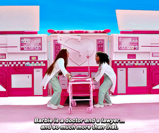 聪明的芭比若成为房地产中介，应该能成为Top Sales