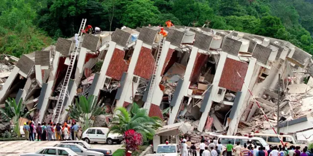 马来西亚鬼屋安邦Highland Towers倒塌