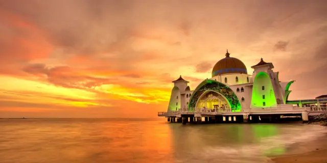 floating mosque in melaka