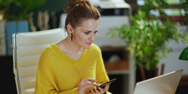 real estate agent learning how to use linkedin