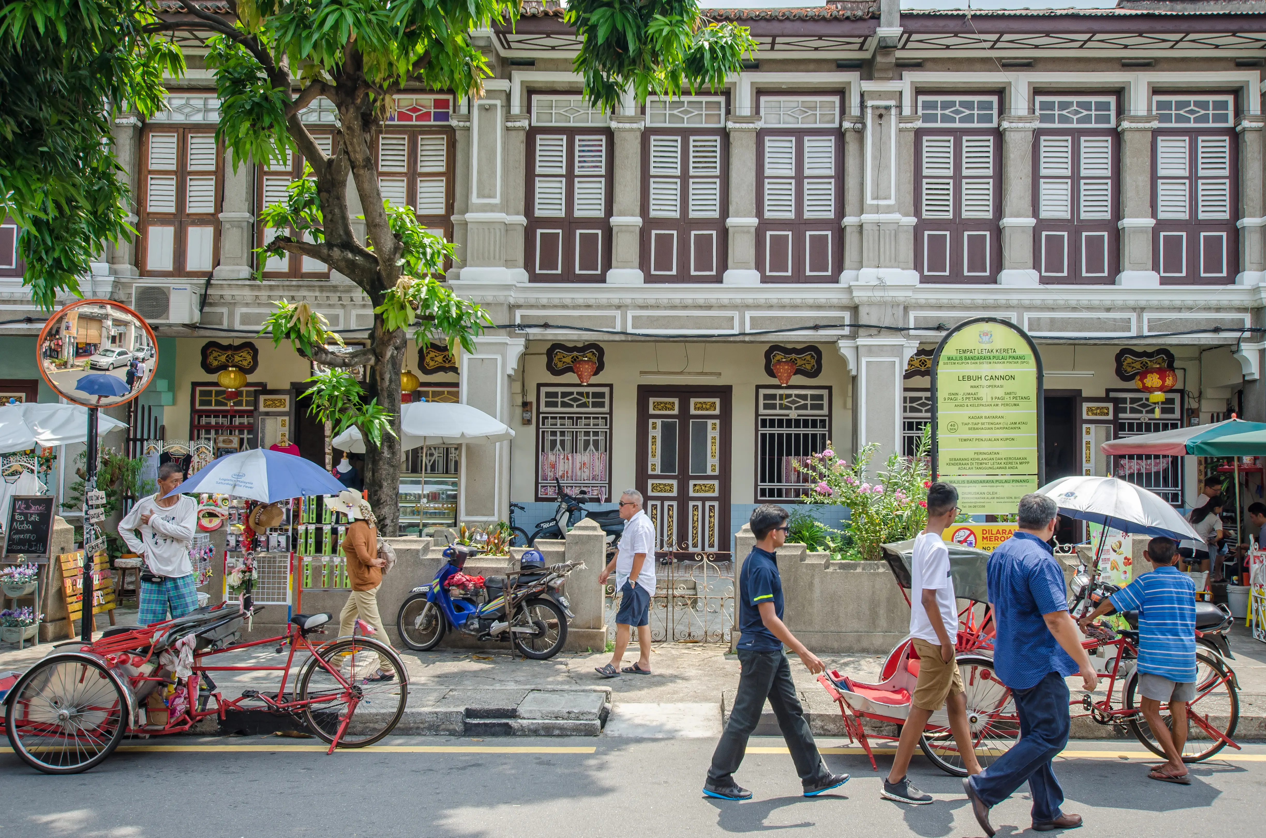 menurut IQI Global, pembangunan semula kawasan lama di georgetown menjadi faktor penting
