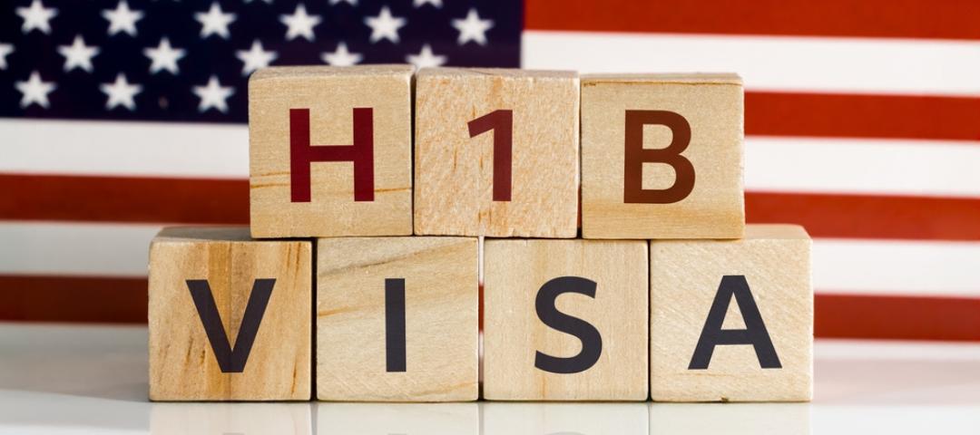 特朗普总统将企业的H-1B签证申请人支付的费用提高至10万美元。