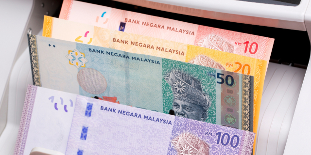 Why Are People Struggling Financially in Malaysia?