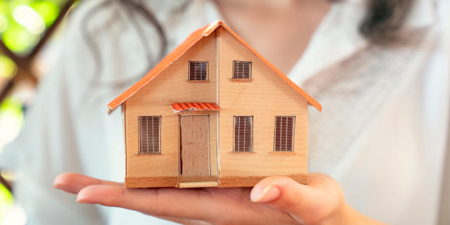 Auction Home vs. Blacklisted: Key Differences to Know 