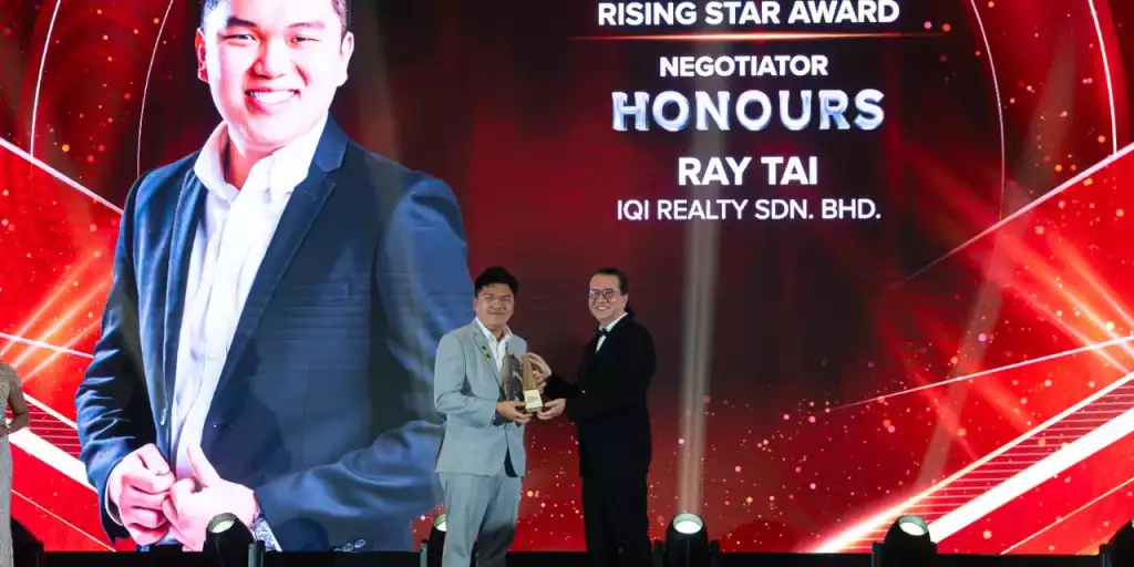 Ray Tai memenangi anugerah Rising Star award di StarProperty 2025.
