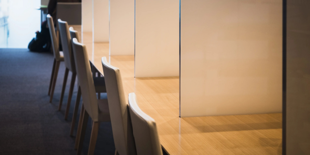 00后不走标准人生轨道，KT辍学做房产中介拼出全新自己！