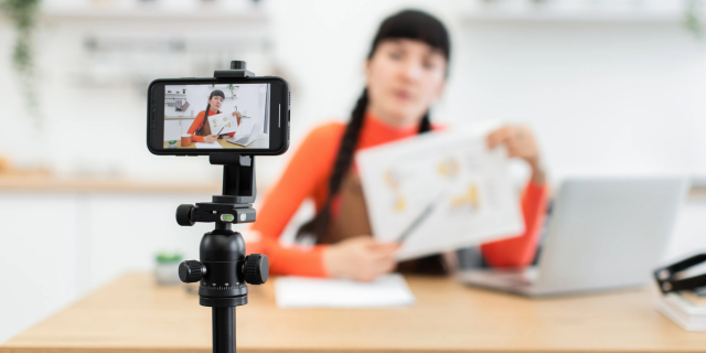 制作教育性内容