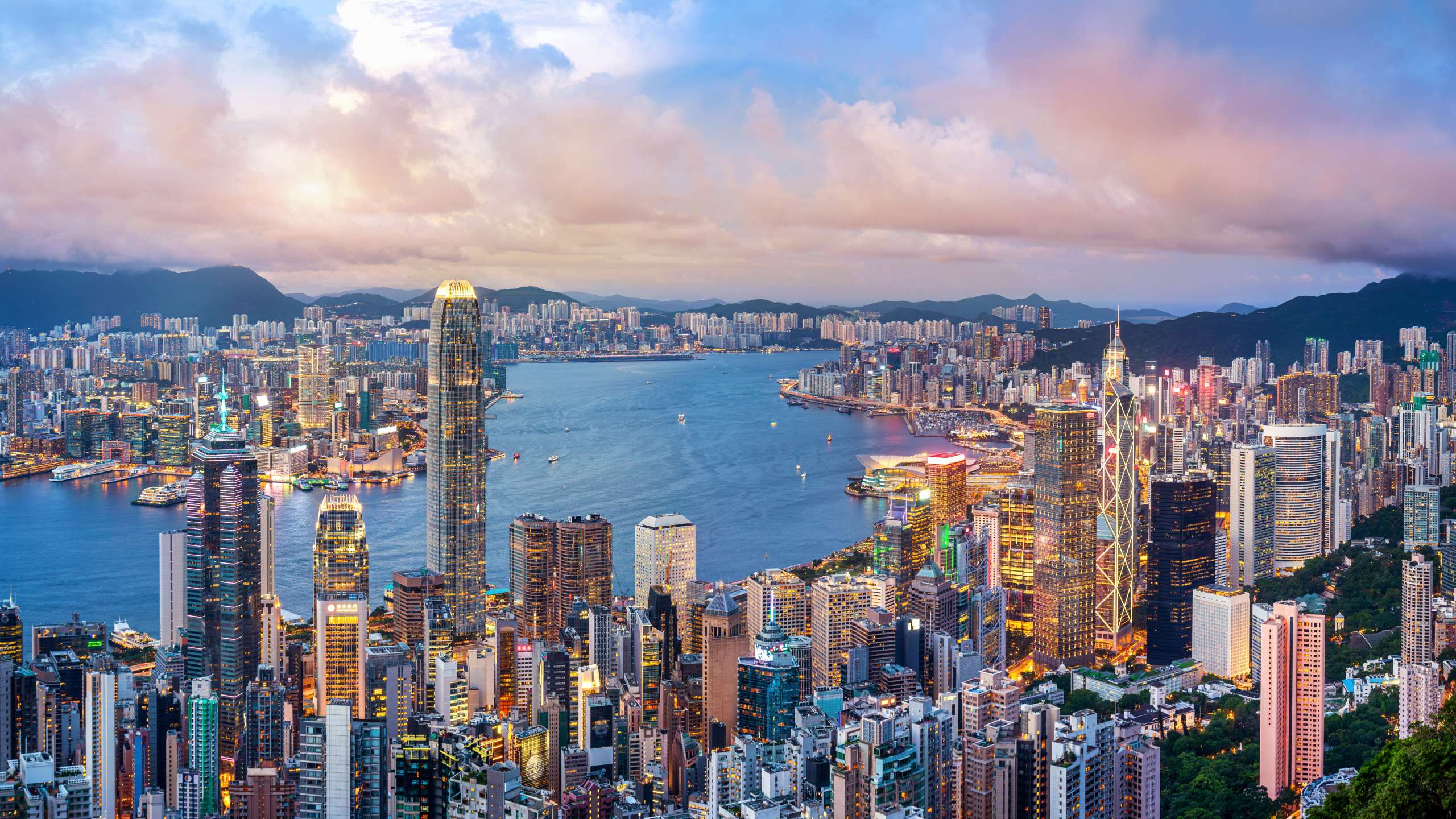 Hong Kong Property Market Strengthens as Leasing and Home Sales Improve