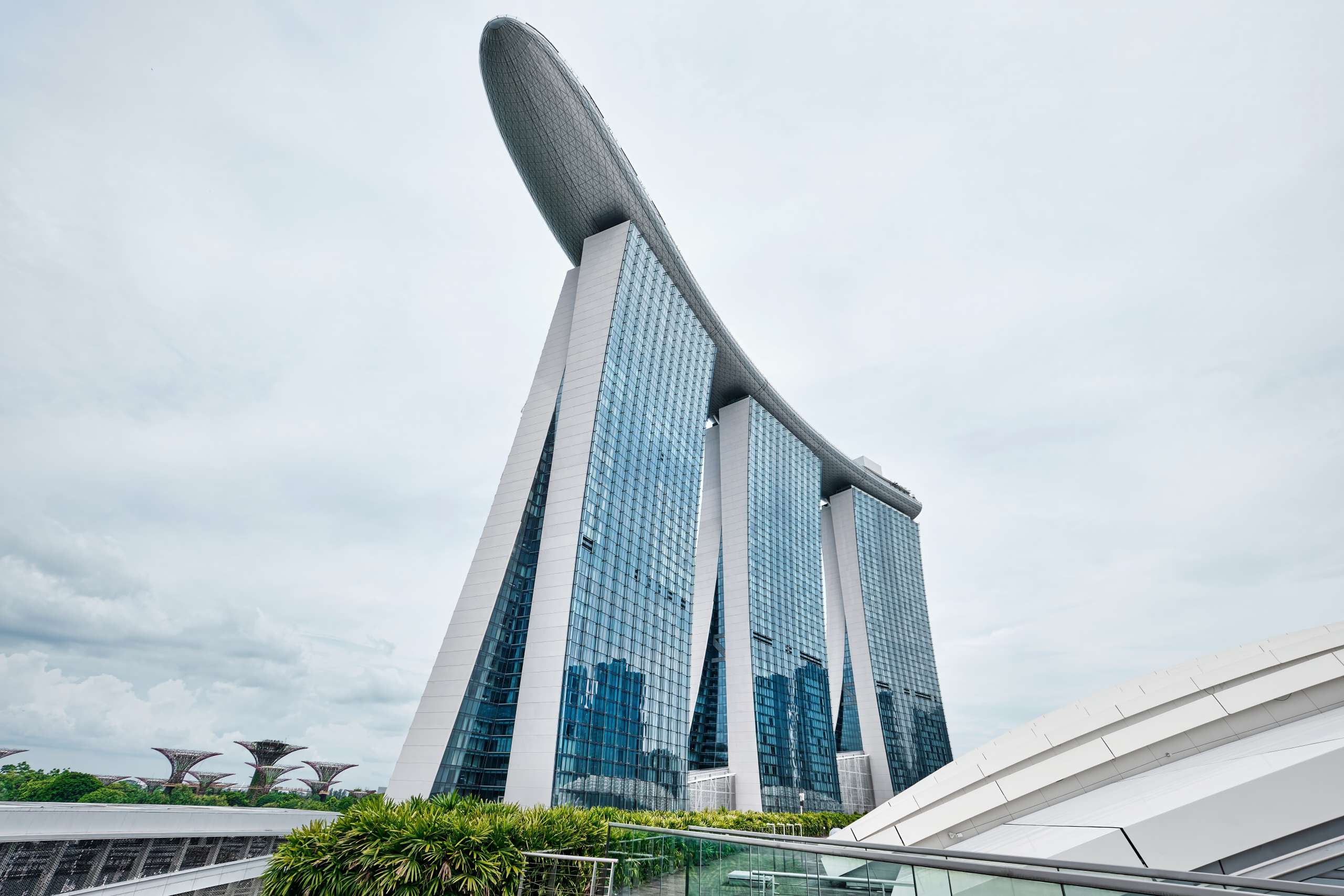 Singapore New Home Sales Surge as Buyer Confidence Returns