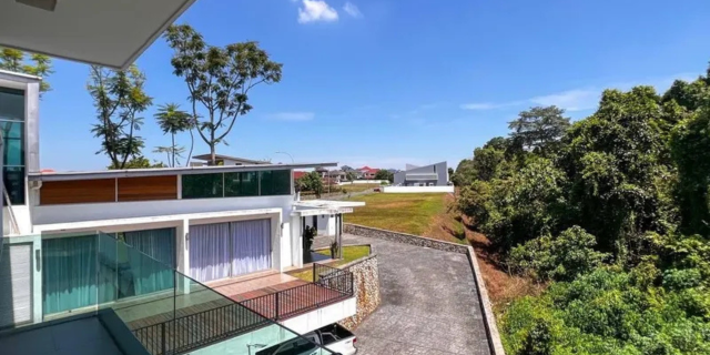 Ozana Villa