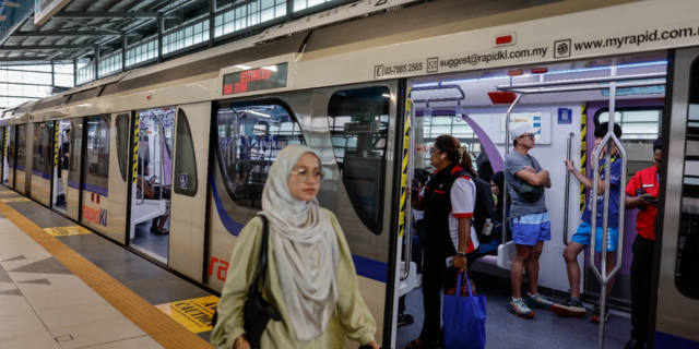 LRT3有很多顾客搭乘
