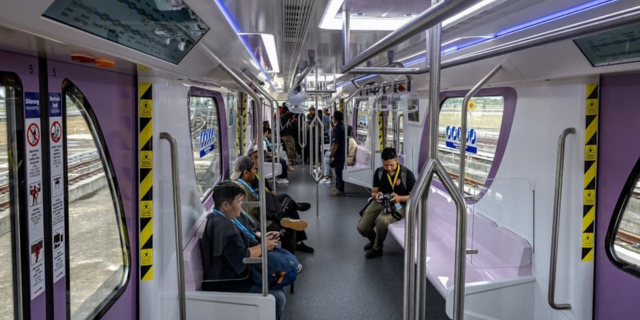 LRT3舱内部