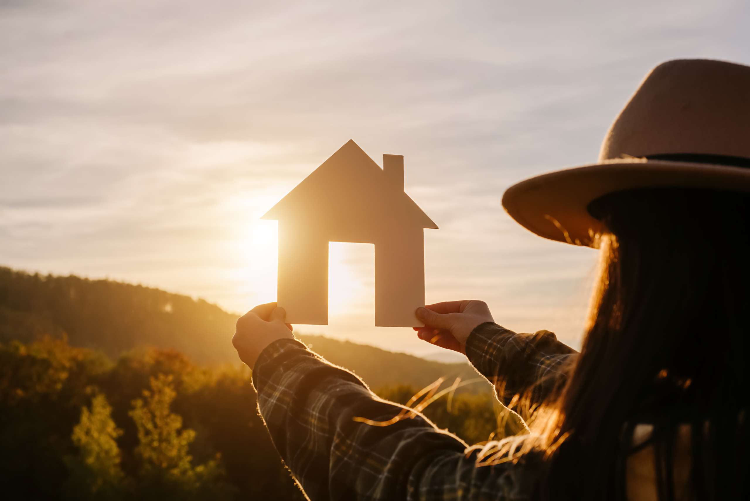 Starter Home vs Dream Home: What Should You Buy First?